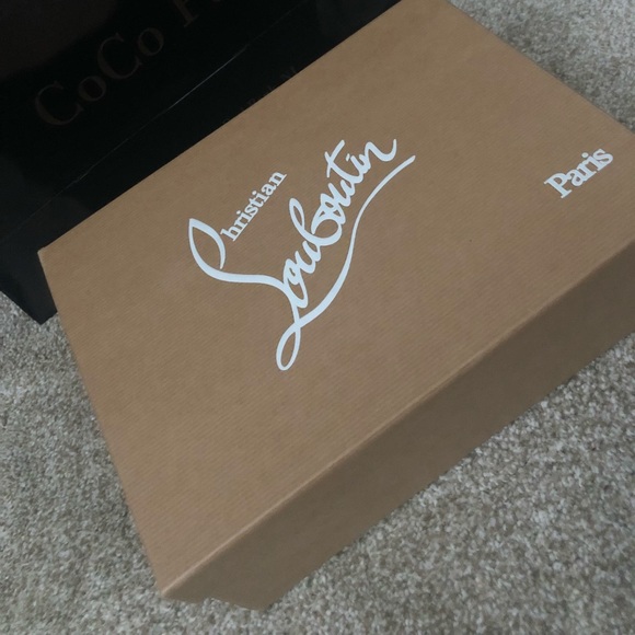 Christian Louboutin So Kate - Picture 4 of 5